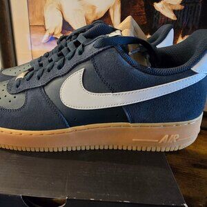 Nike Air Force 1 '07 LV8 Low Sz 10 Mens Armory Navy Gum FQ8714-400 Shoes NEW